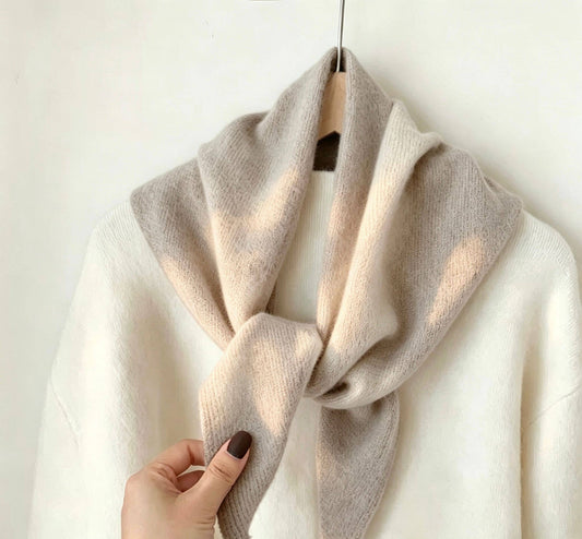 Foulard triangle en maille uni : Beige avoine