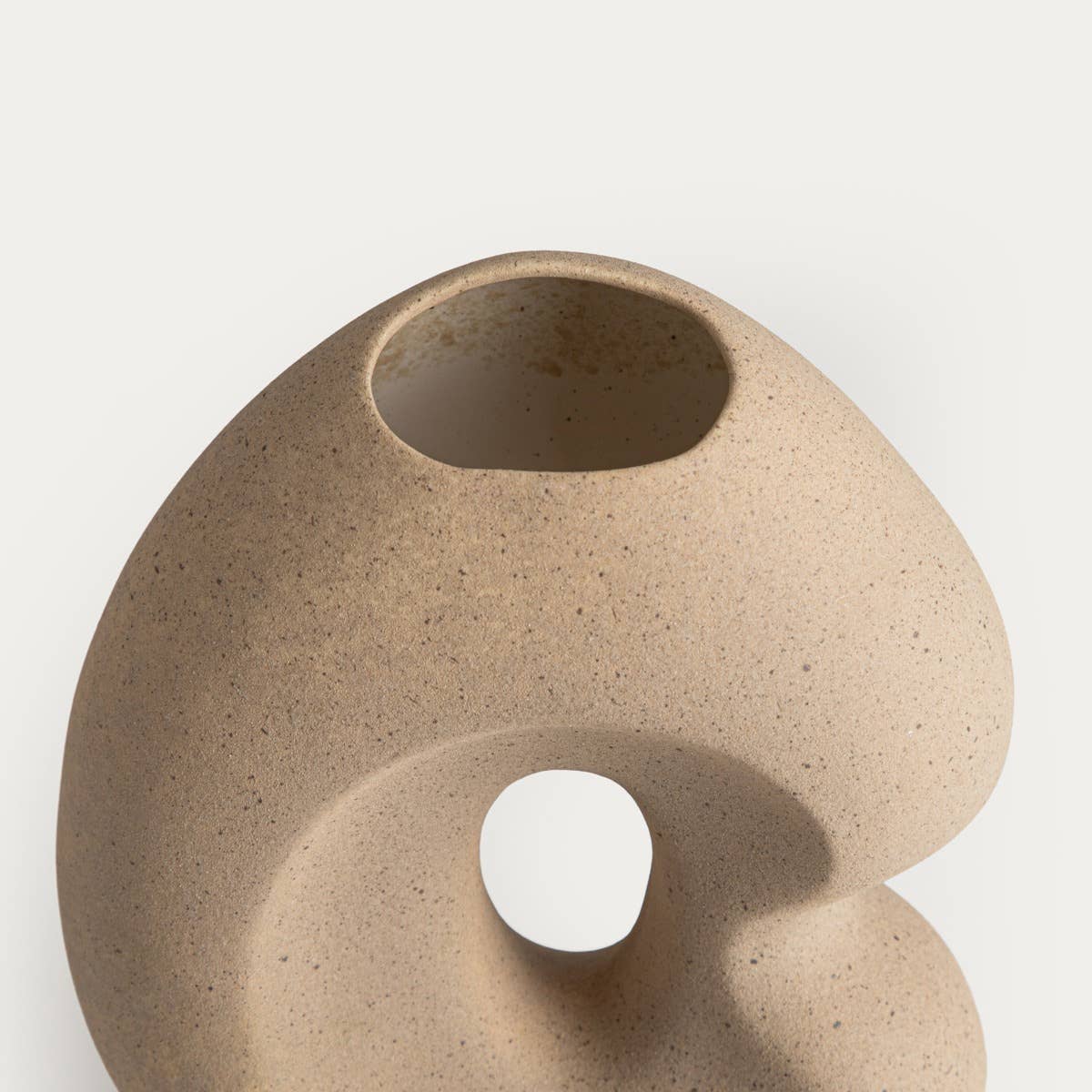 Vase | BELLARO | céramique beige avec un trou
