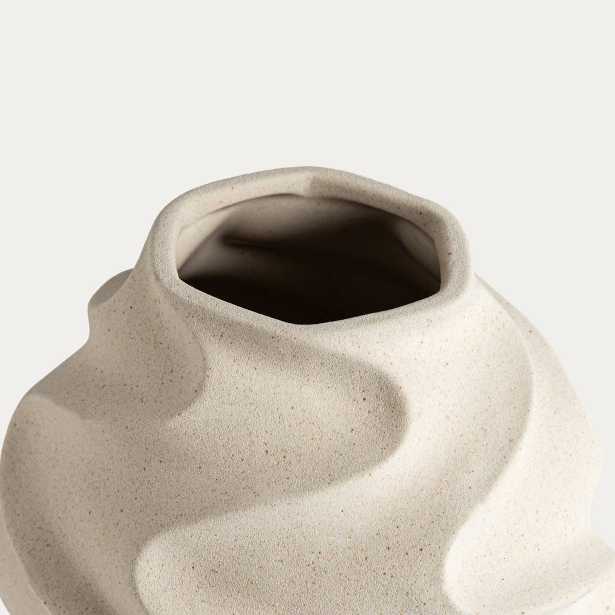 Vase | NOIRE | céramique beige, ondulé