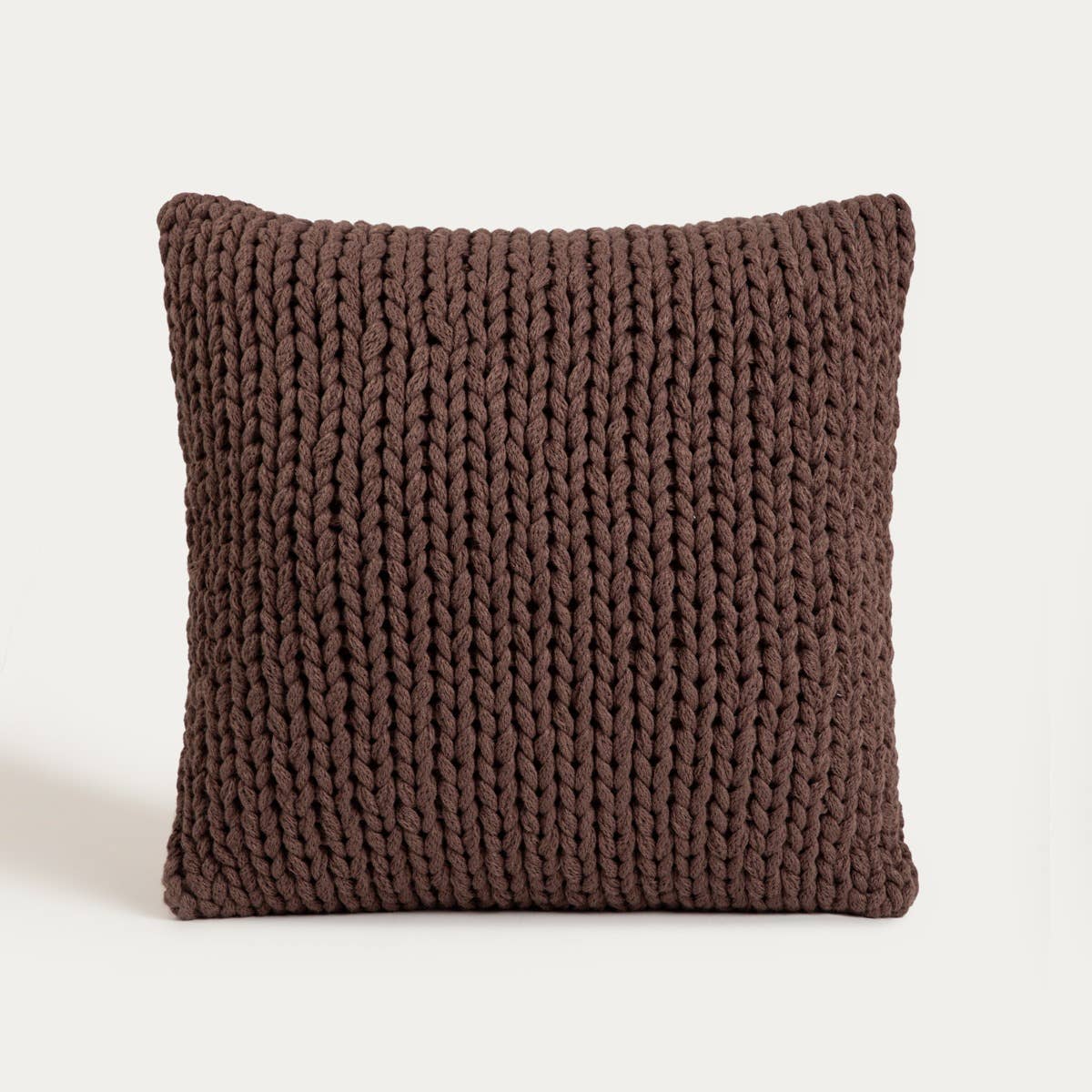 Coussin | RAYNE | avec un motif tricoté tissé à la main, marron