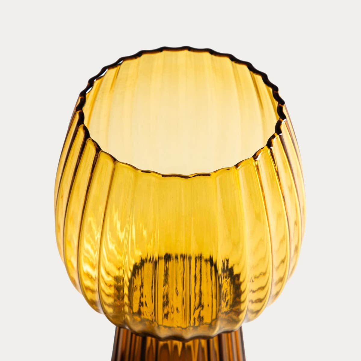 Verre | AZERA | haut, cannelé, ambré | 0,55 l