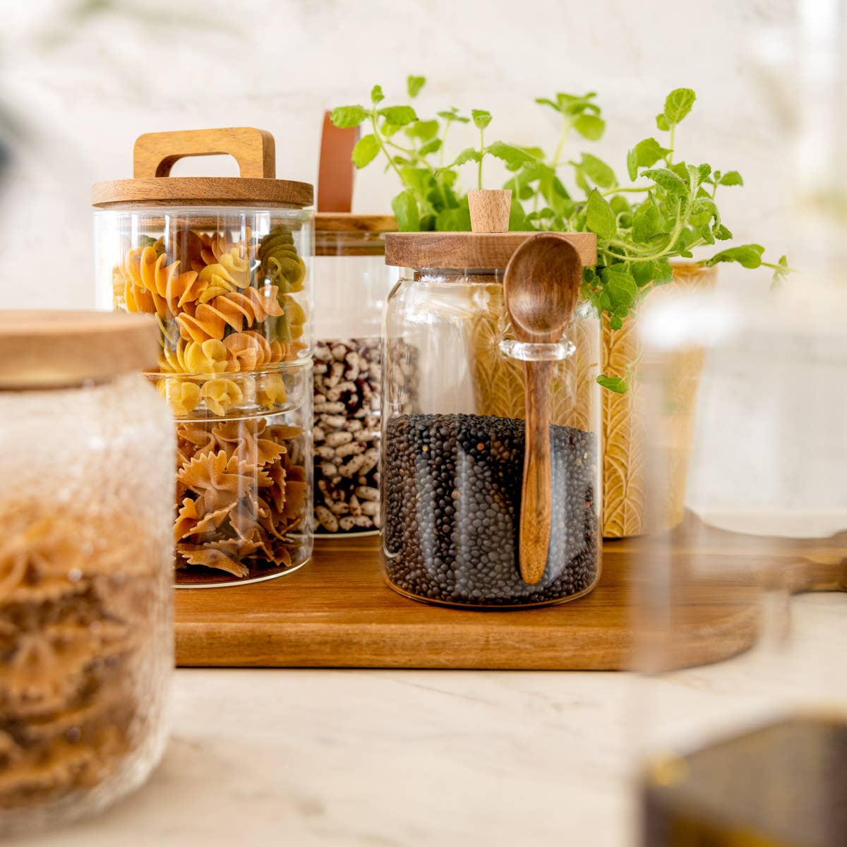 Carlos | récipient en verre avec cuillère en acacia | 0,9 l
