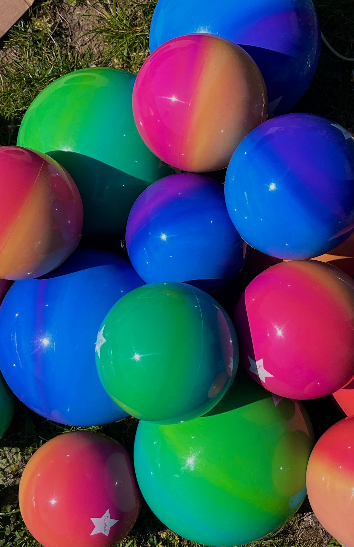 BALLON GUM 15 CM VERT & JAUNE 